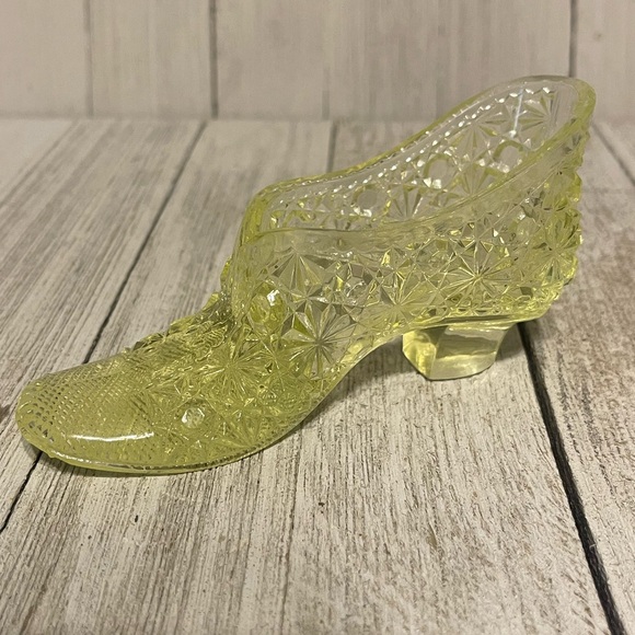 Vtg Vaseline Glass Daisy and Button Shoe/Slipper - Picture 5 of 8